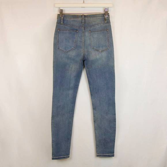 NEW FREE PEOPLE gummy high-rise stretch jeans in dusty blue - Picture 3 of 3